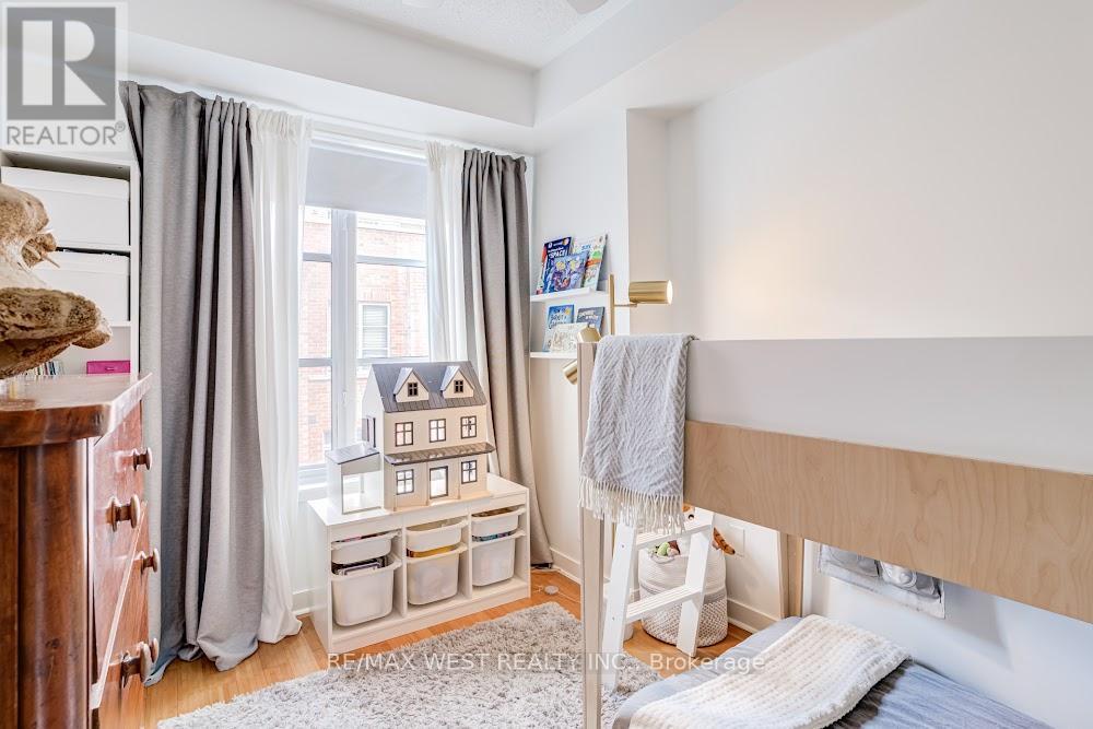 3 - 1396 Bloor Street W, Toronto (dovercourt-wallace Emerson-junction), Ontario