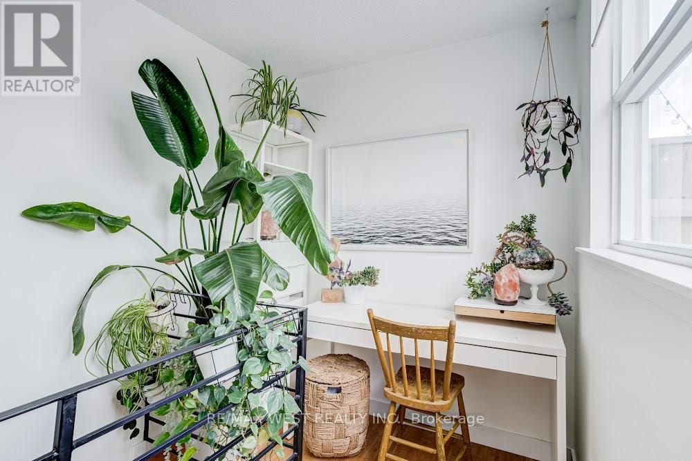 3 - 1396 Bloor Street W, Toronto (dovercourt-wallace Emerson-junction), Ontario