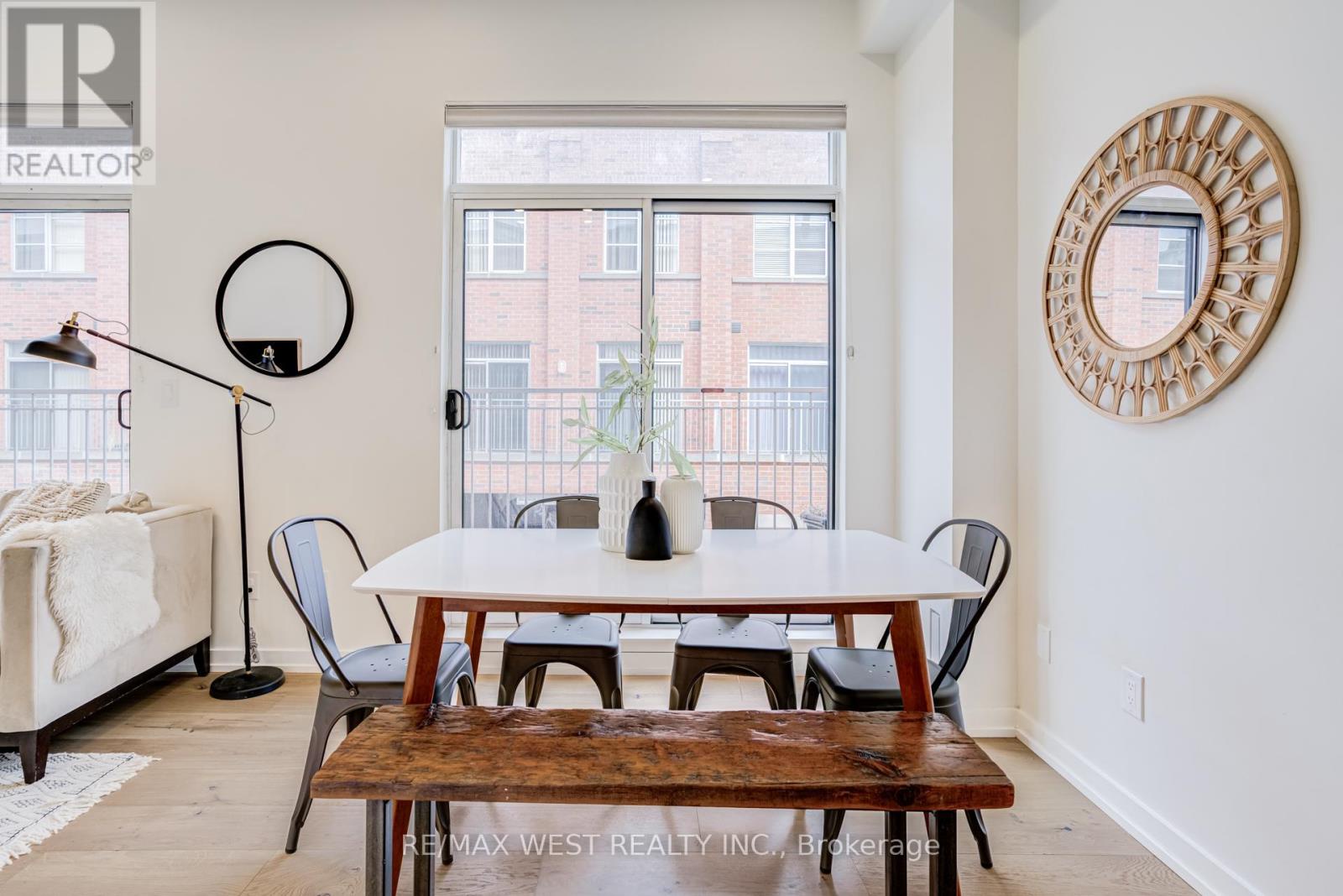 3 - 1396 Bloor Street W, Toronto (dovercourt-wallace Emerson-junction), Ontario