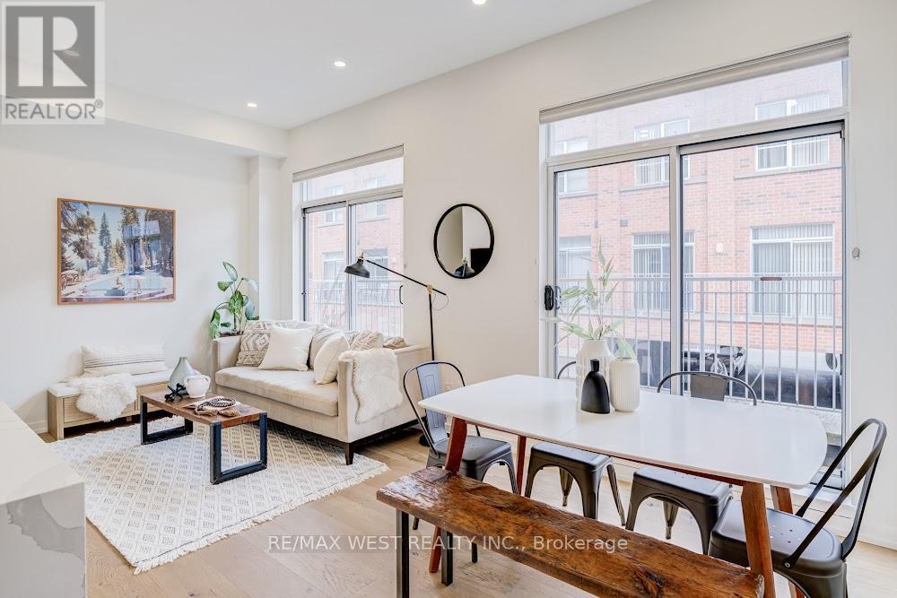 3 - 1396 Bloor Street W, Toronto (dovercourt-wallace Emerson-junction), Ontario