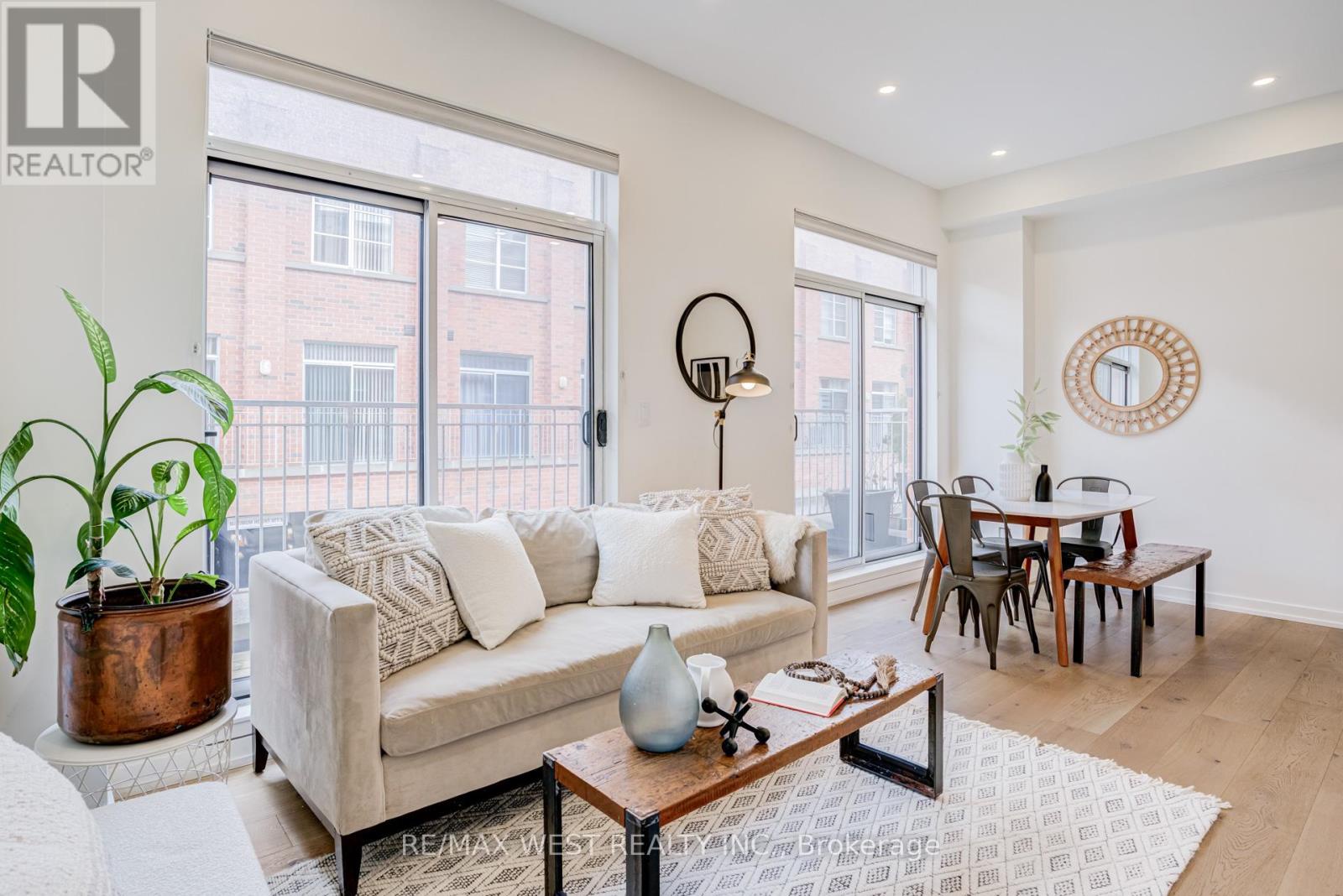 3 - 1396 Bloor Street W, Toronto (dovercourt-wallace Emerson-junction), Ontario