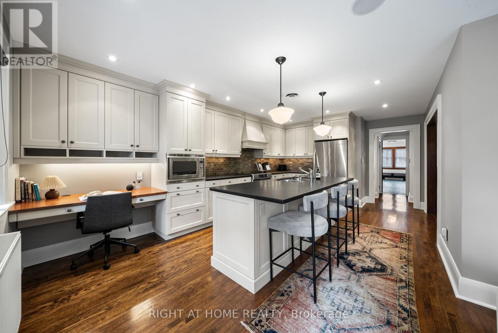 113 Eastbourne Avenue, Toronto (yonge-eglinton), Ontario