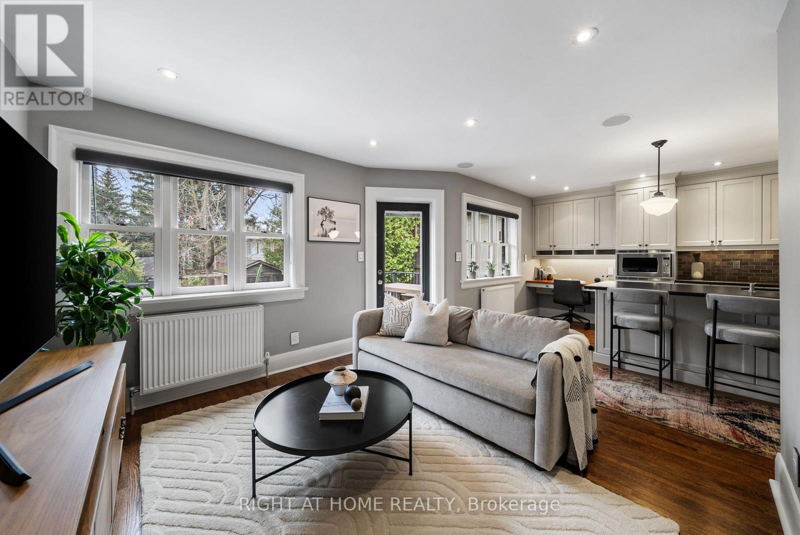 113 Eastbourne Avenue, Toronto (yonge-eglinton), Ontario