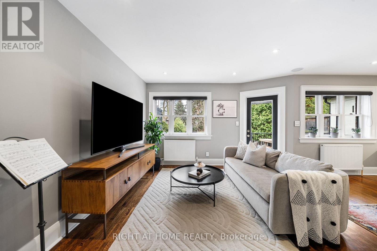 113 Eastbourne Avenue, Toronto (yonge-eglinton), Ontario