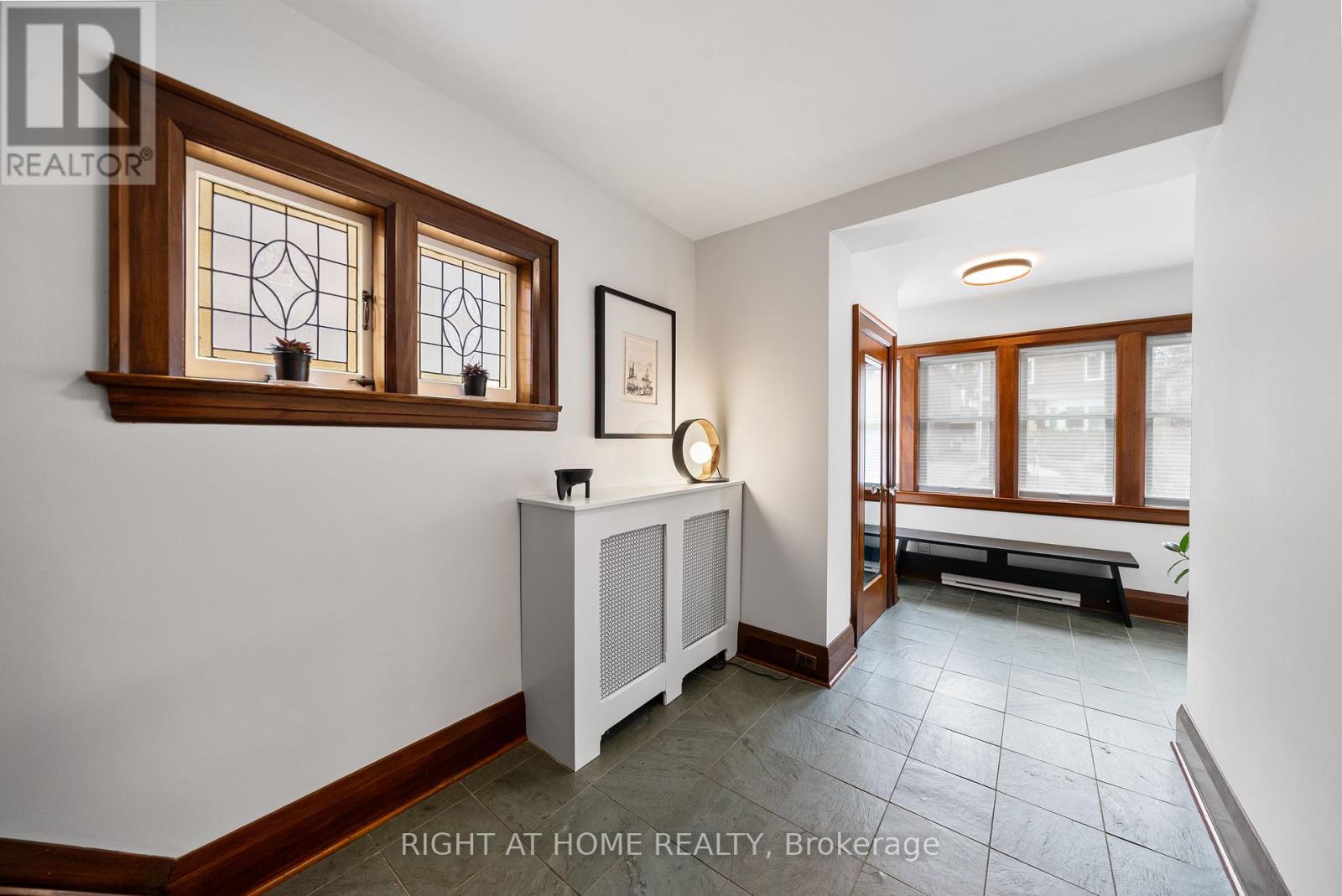 113 Eastbourne Avenue, Toronto (yonge-eglinton), Ontario