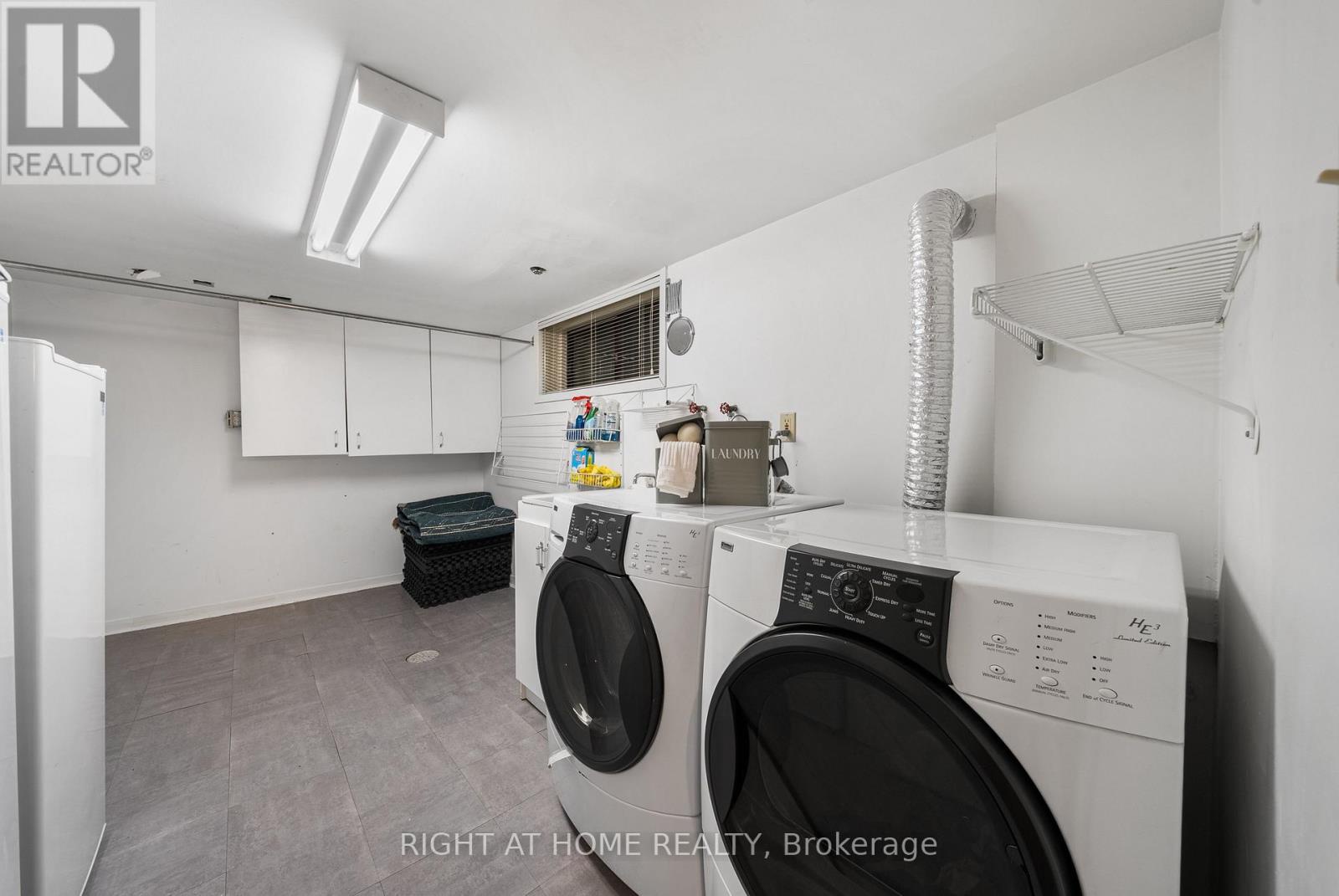 113 Eastbourne Avenue, Toronto (yonge-eglinton), Ontario