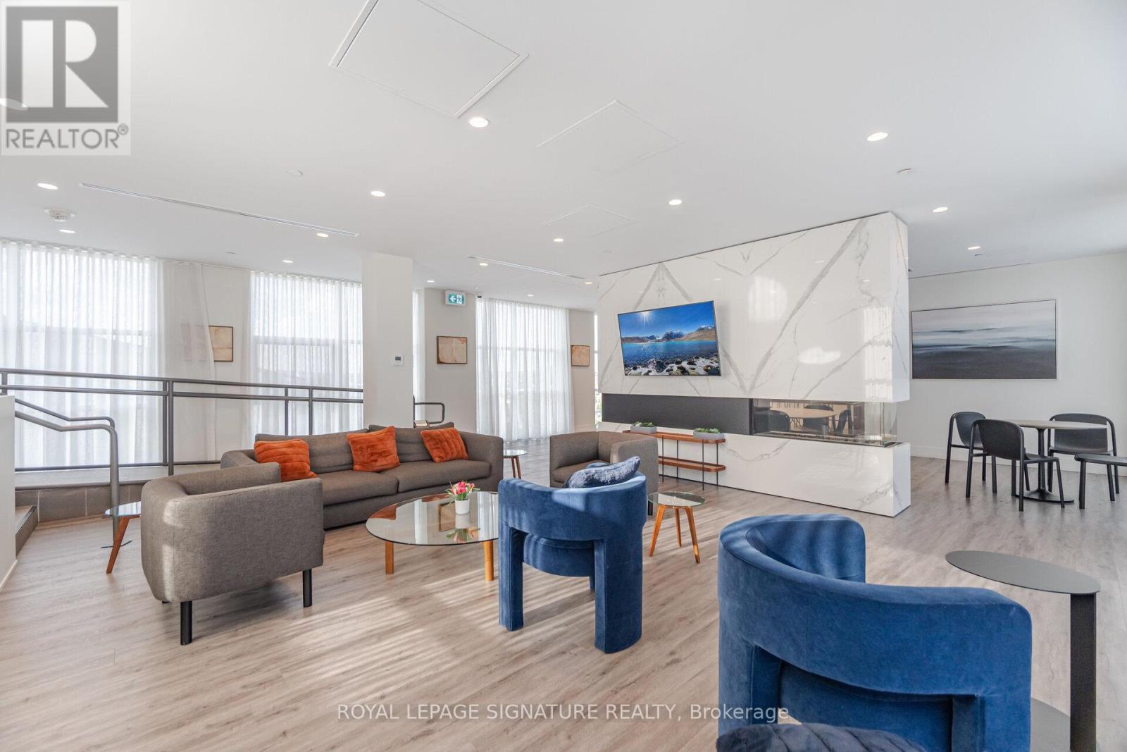 208 - 1787 St Clair Avenue W, Toronto (weston-pellam Park), Ontario