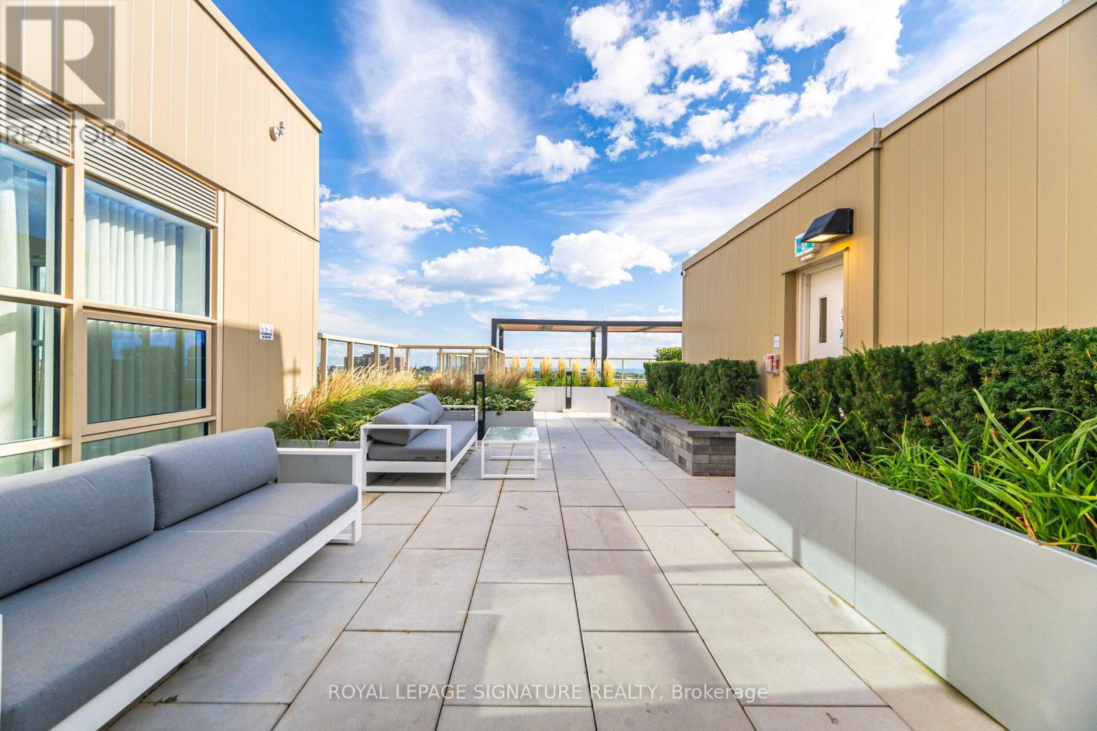 208 - 1787 St Clair Avenue W, Toronto (weston-pellam Park), Ontario