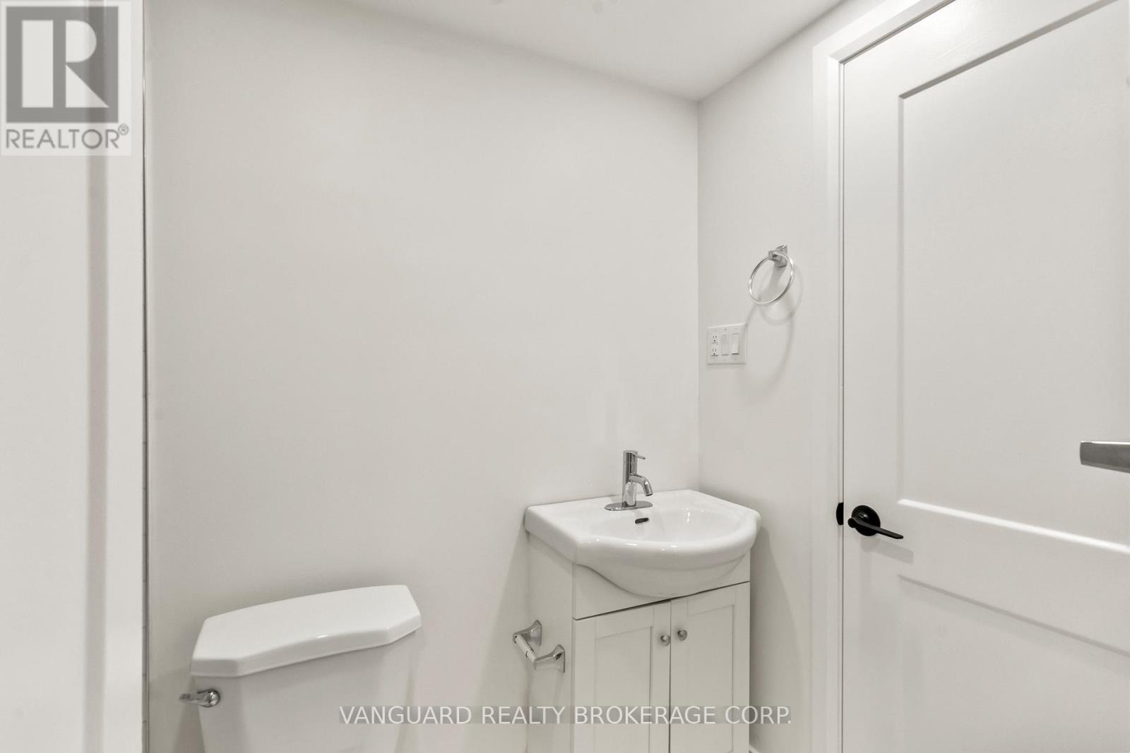 69 Joyce Parkway, Toronto (yorkdale-glen Park), Ontario