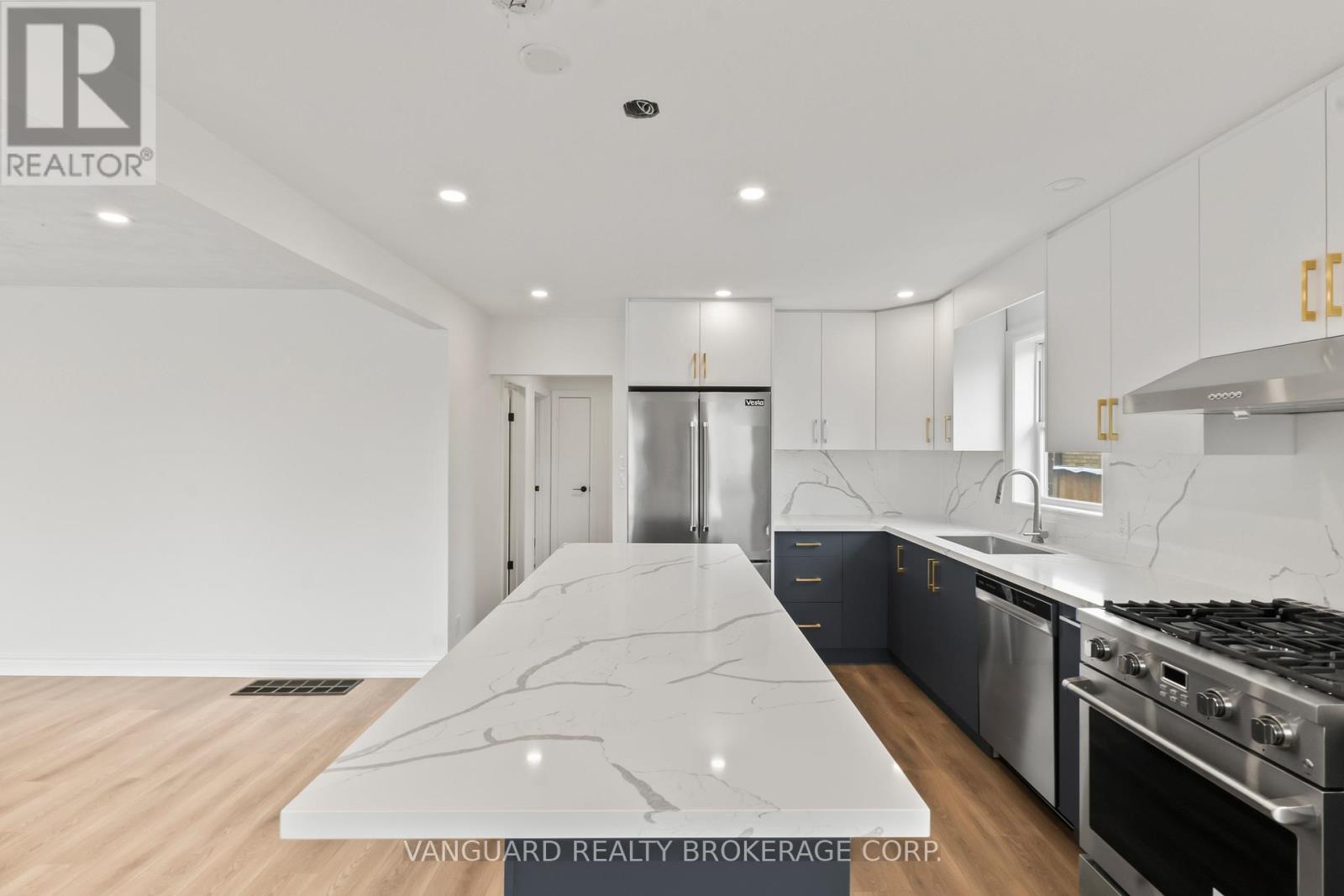 69 Joyce Parkway, Toronto (yorkdale-glen Park), Ontario