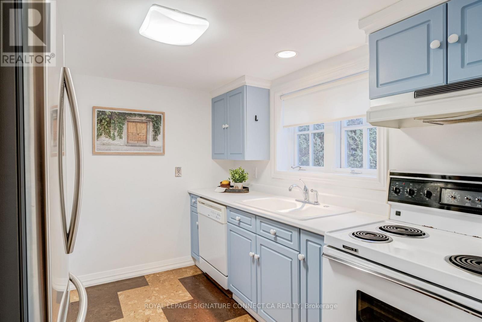 43 Glengowan Road, Toronto (lawrence Park South), Ontario