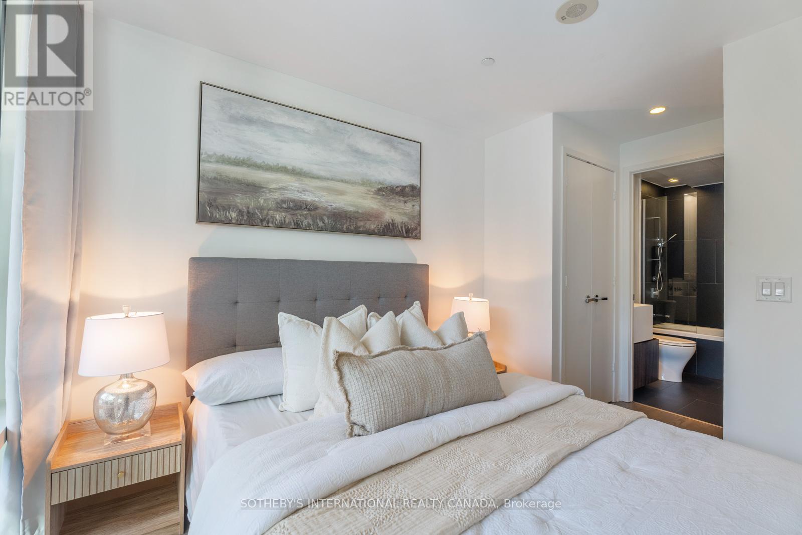 303 - 1 Bloor Street E, Toronto (church-yonge Corridor), Ontario