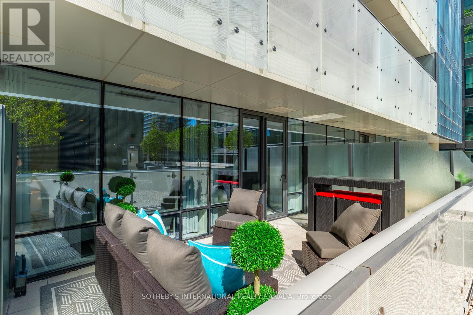 303 - 1 Bloor Street E, Toronto (church-yonge Corridor), Ontario