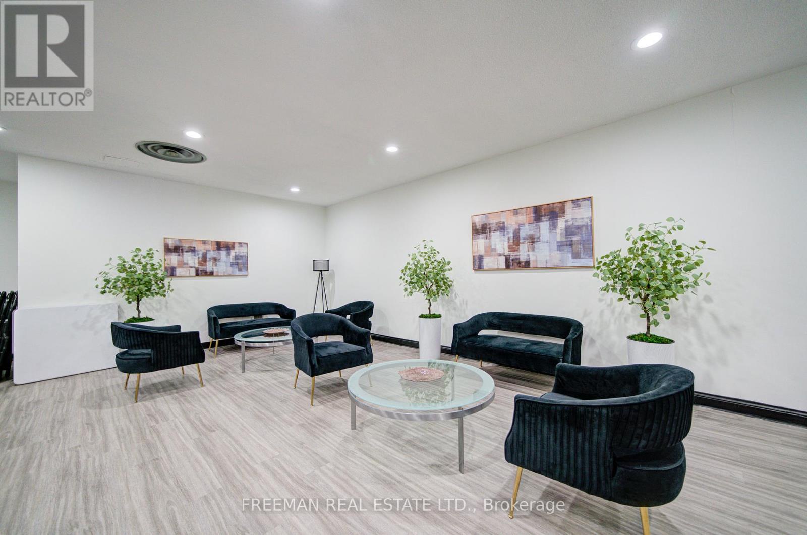 2405 - 633 Bay Street, Toronto (bay Street Corridor), Ontario