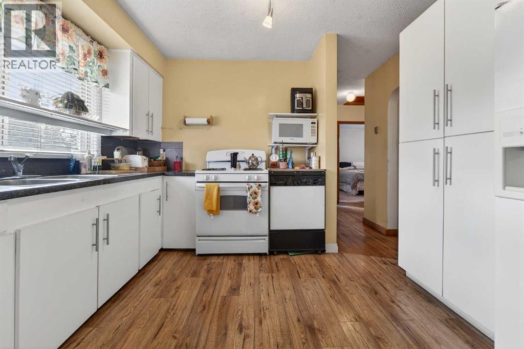 317 26 Street S, Lethbridge, Alberta