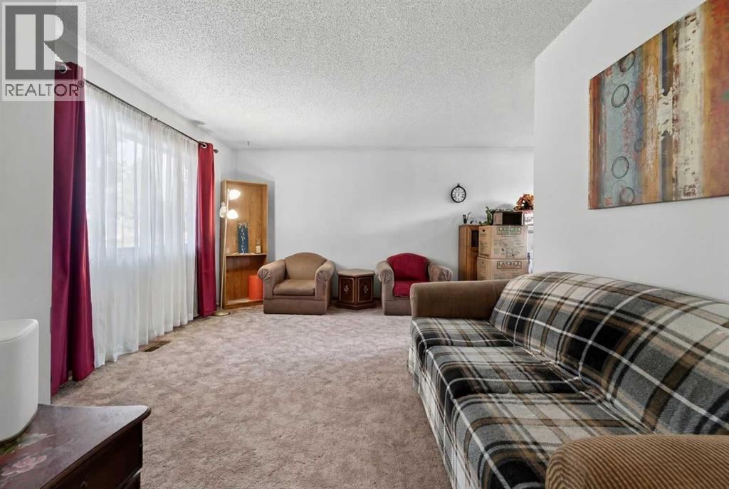 317 26 Street S, Lethbridge, Alberta