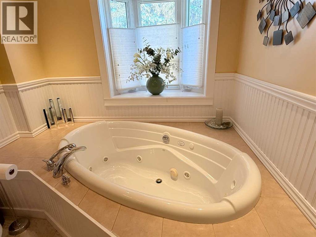 5014 51 Street, Islay, Alberta