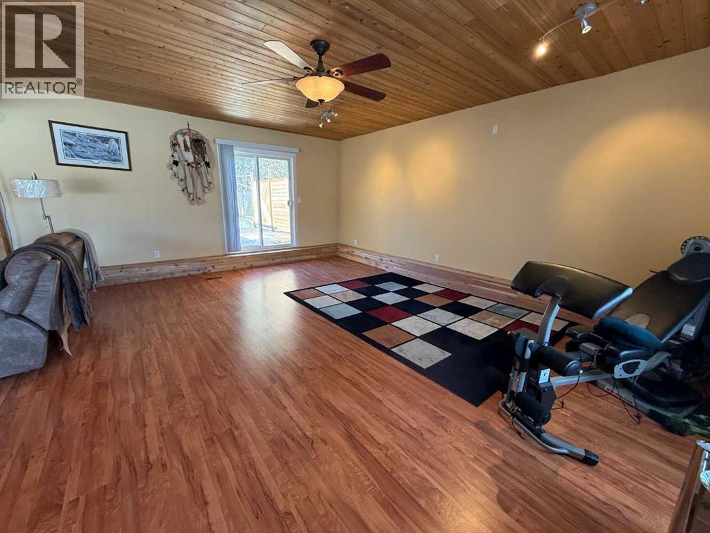 5014 51 Street, Islay, Alberta