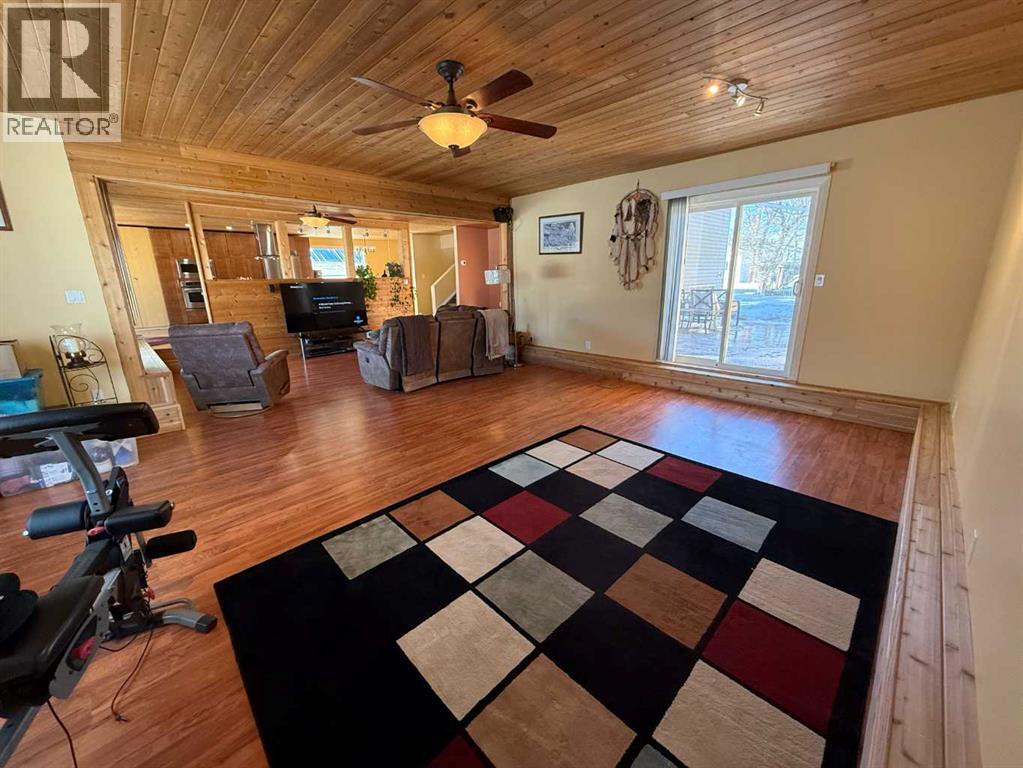 5014 51 Street, Islay, Alberta