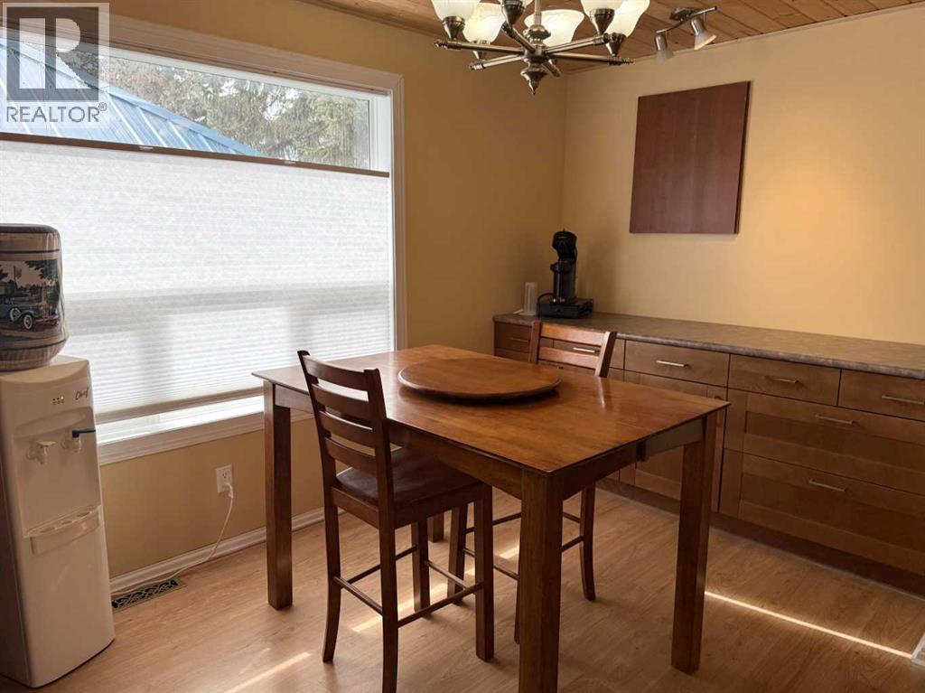 5014 51 Street, Islay, Alberta