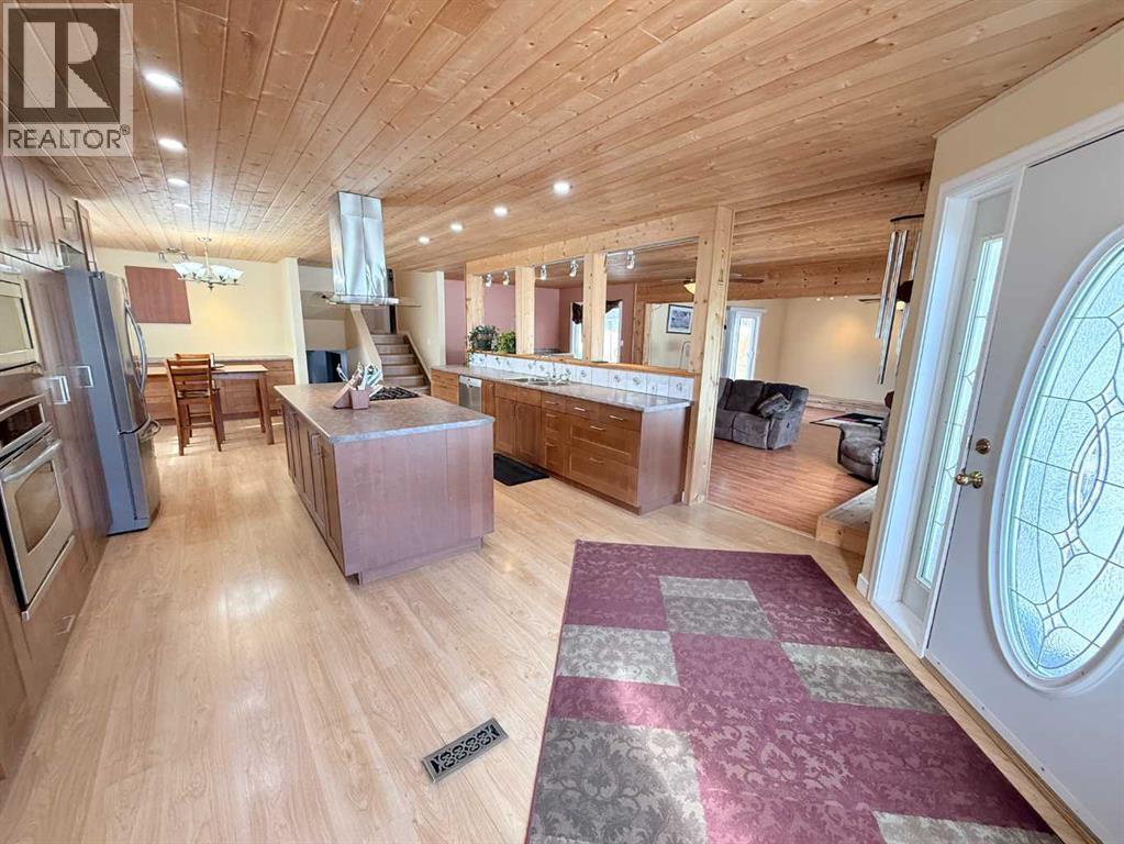 5014 51 Street, Islay, Alberta