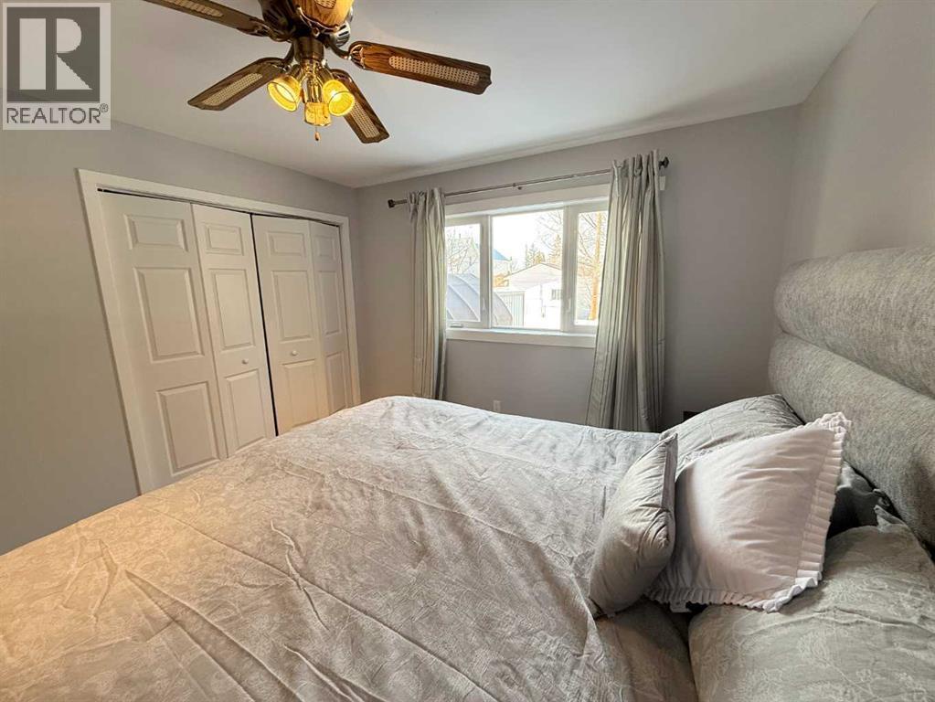 5014 51 Street, Islay, Alberta