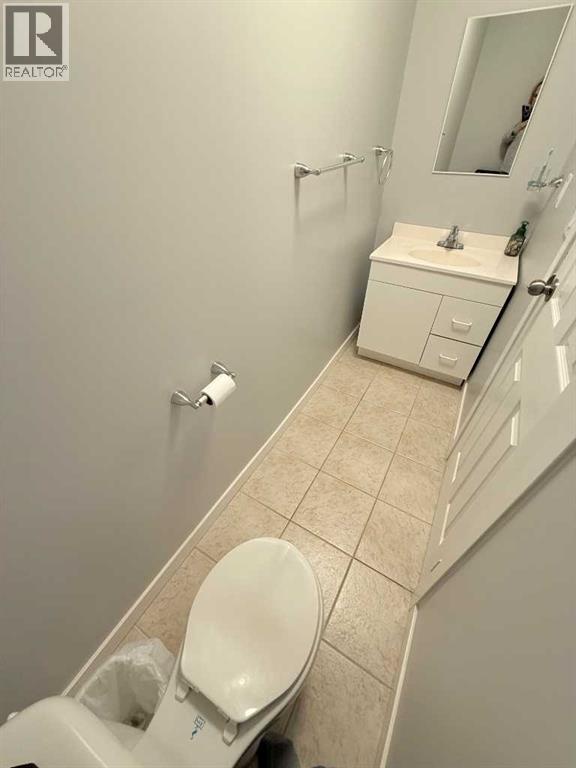 5014 51 Street, Islay, Alberta