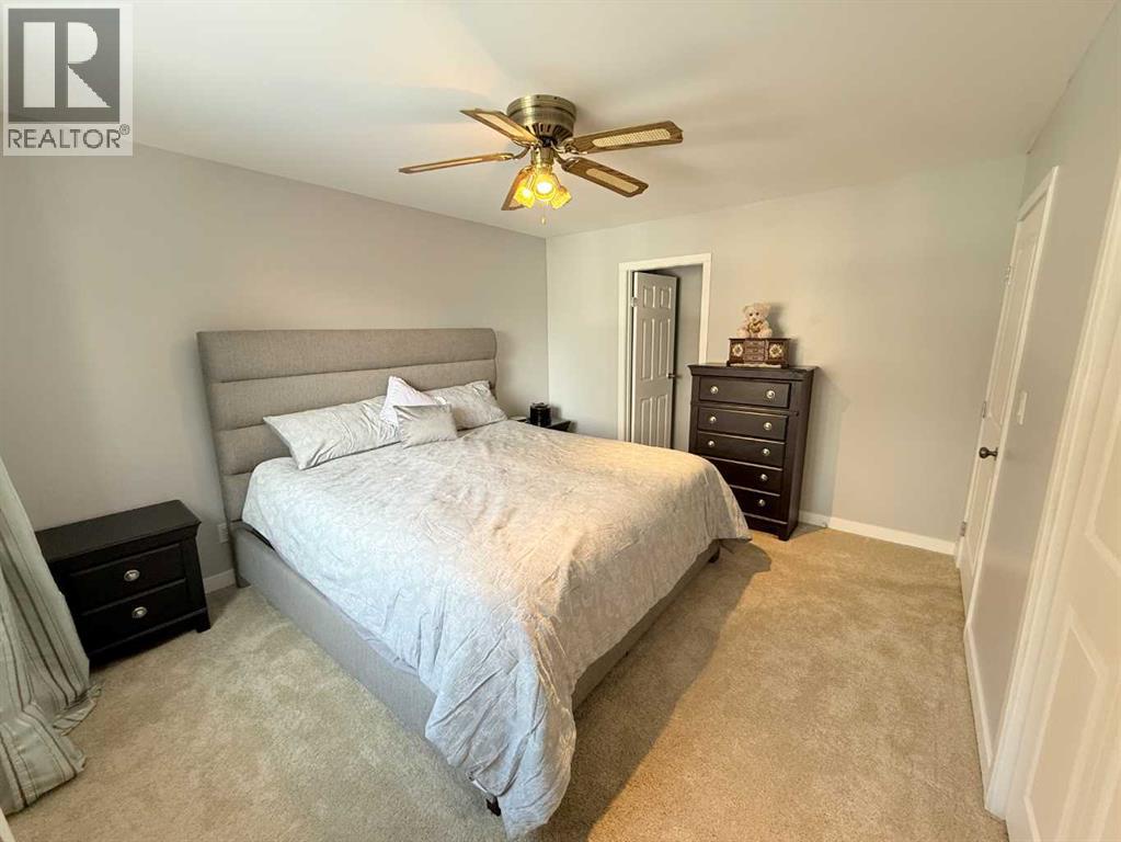 5014 51 Street, Islay, Alberta