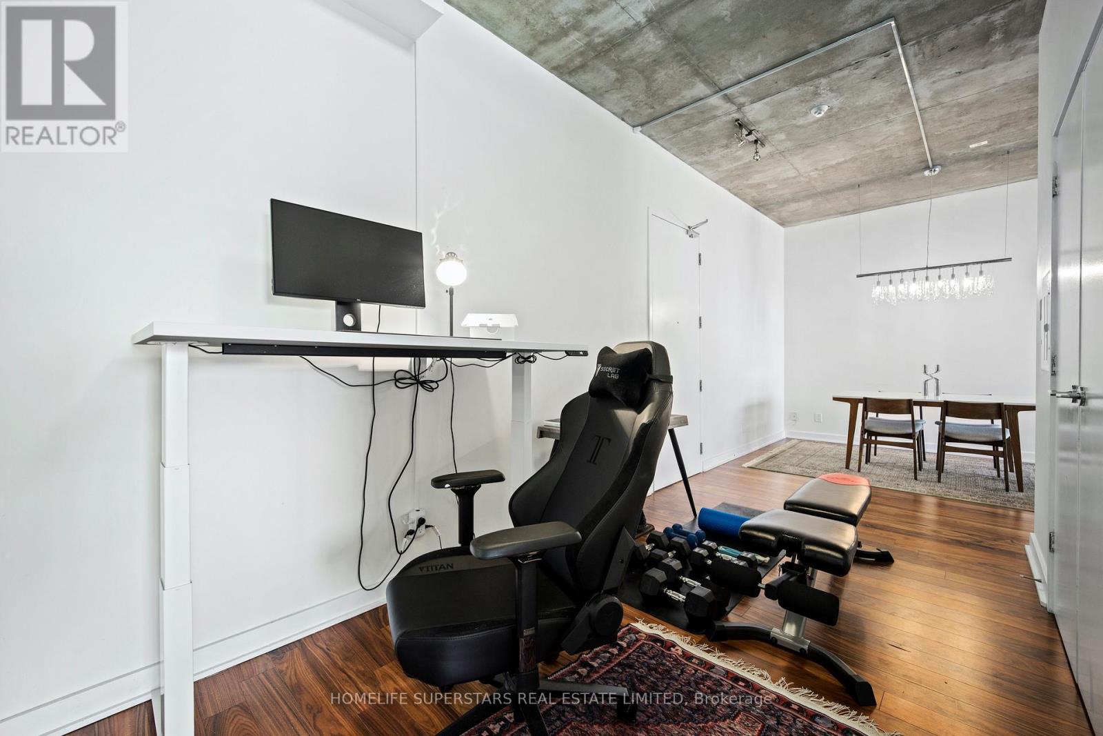 303 - 60 Bathurst Street, Toronto (niagara), Ontario