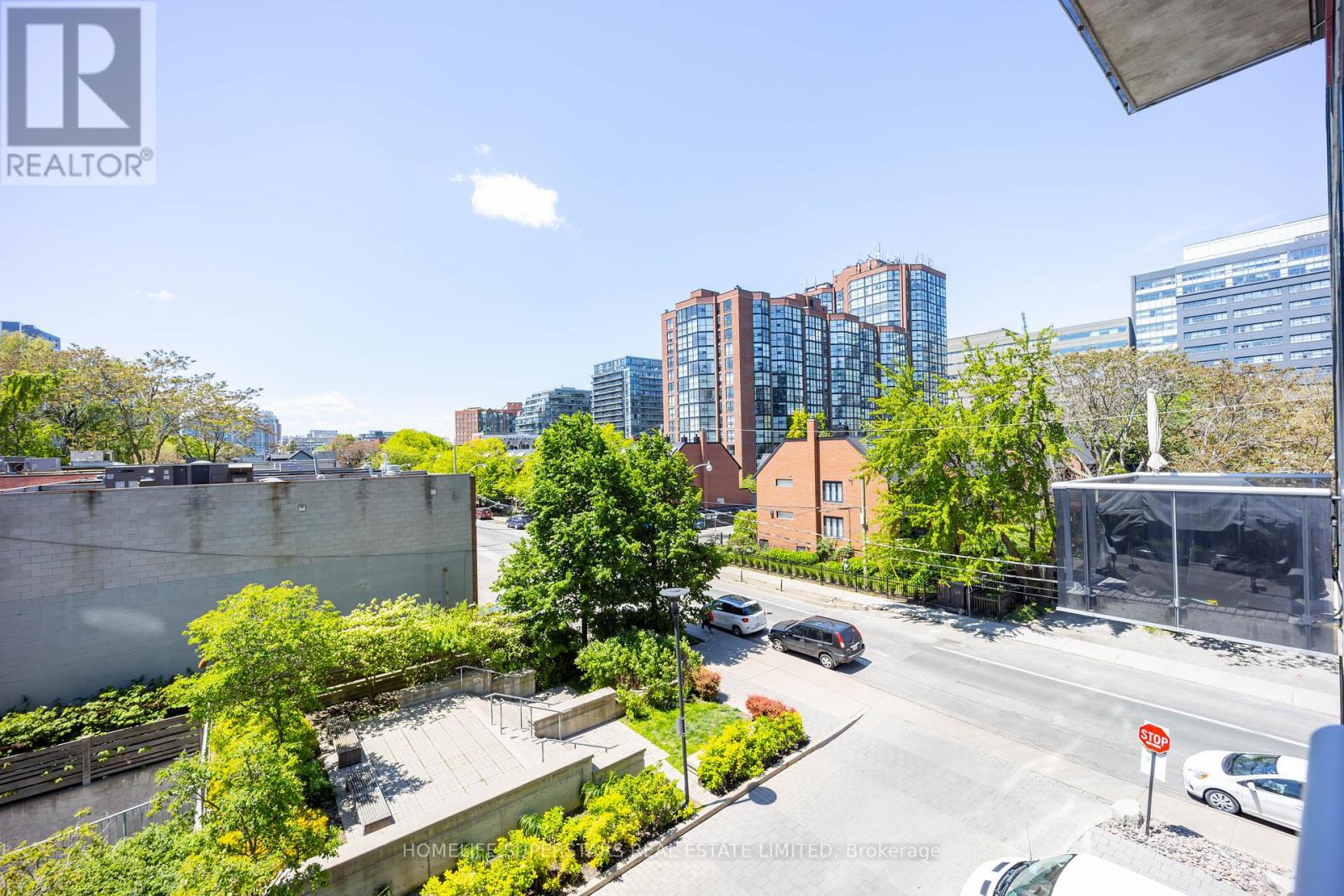 303 - 60 Bathurst Street, Toronto (niagara), Ontario