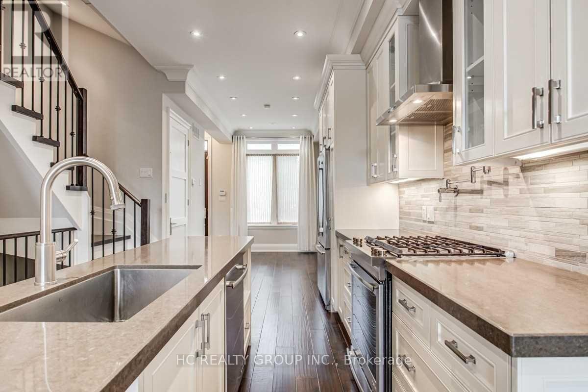 51a Burnaby Boulevard, Toronto (yonge-eglinton), Ontario