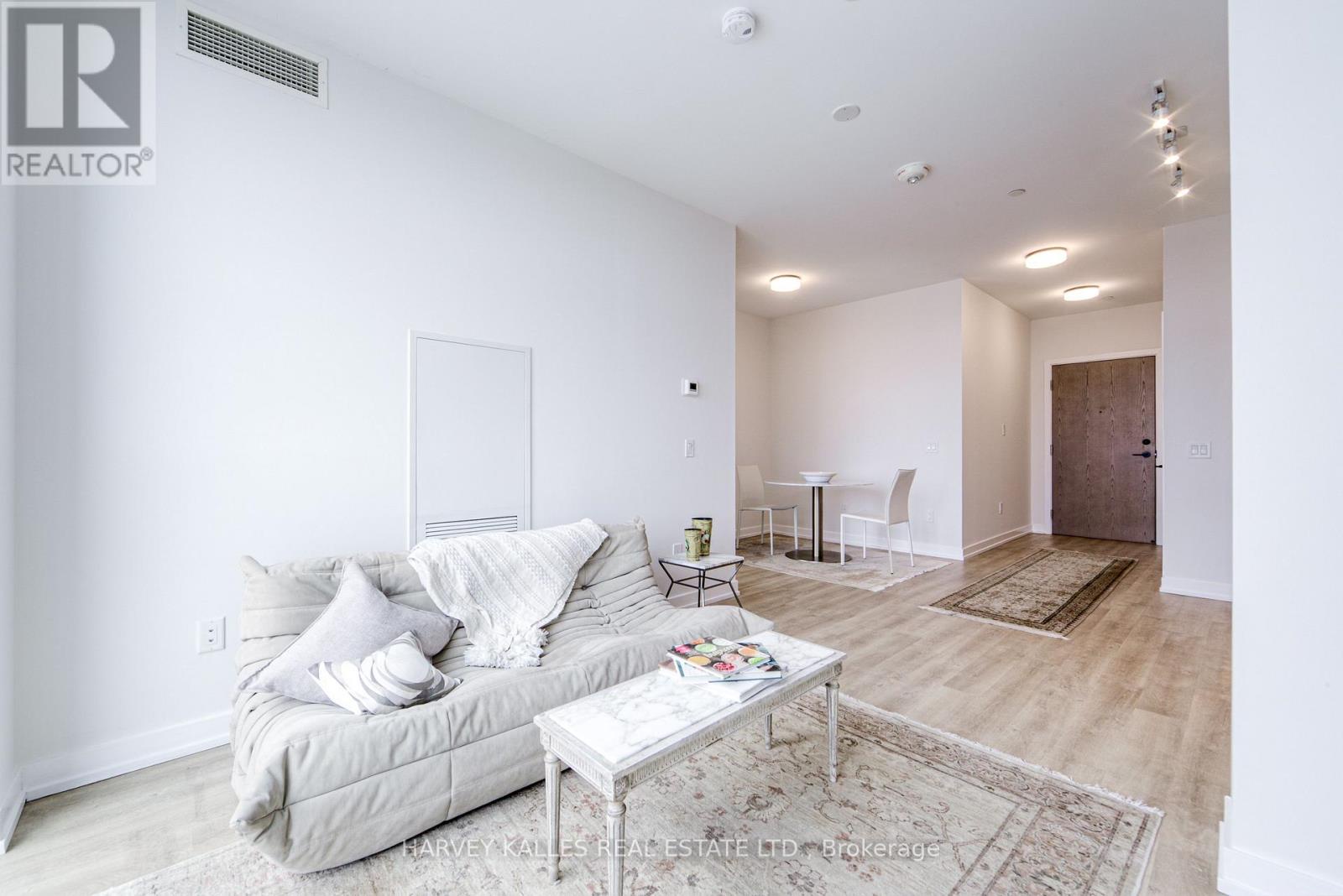 1001 - 2300 St Clair Avenue W, Toronto (junction Area), Ontario