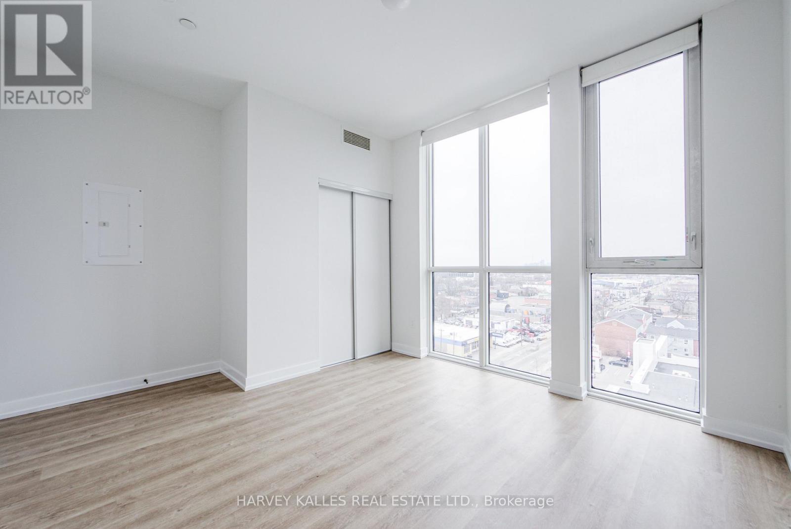 1001 - 2300 St Clair Avenue W, Toronto (junction Area), Ontario