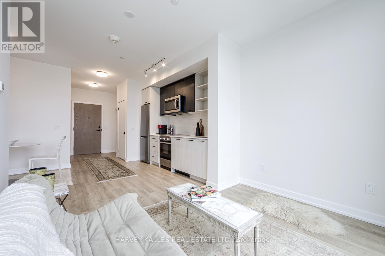 1001 - 2300 St Clair Avenue W, Toronto (junction Area), Ontario