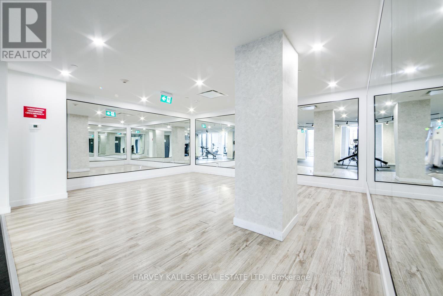 1001 - 2300 St Clair Avenue W, Toronto (junction Area), Ontario