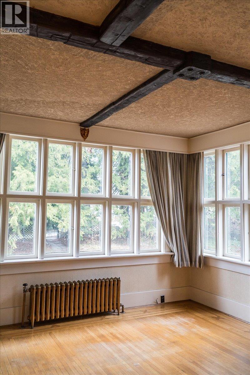 1107 Robertson Avenue, Nelson, British Columbia