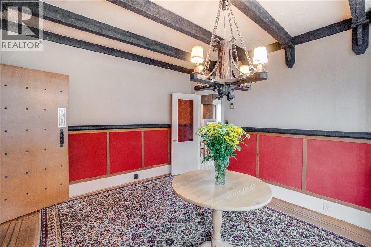 1107 Robertson Avenue, Nelson, British Columbia