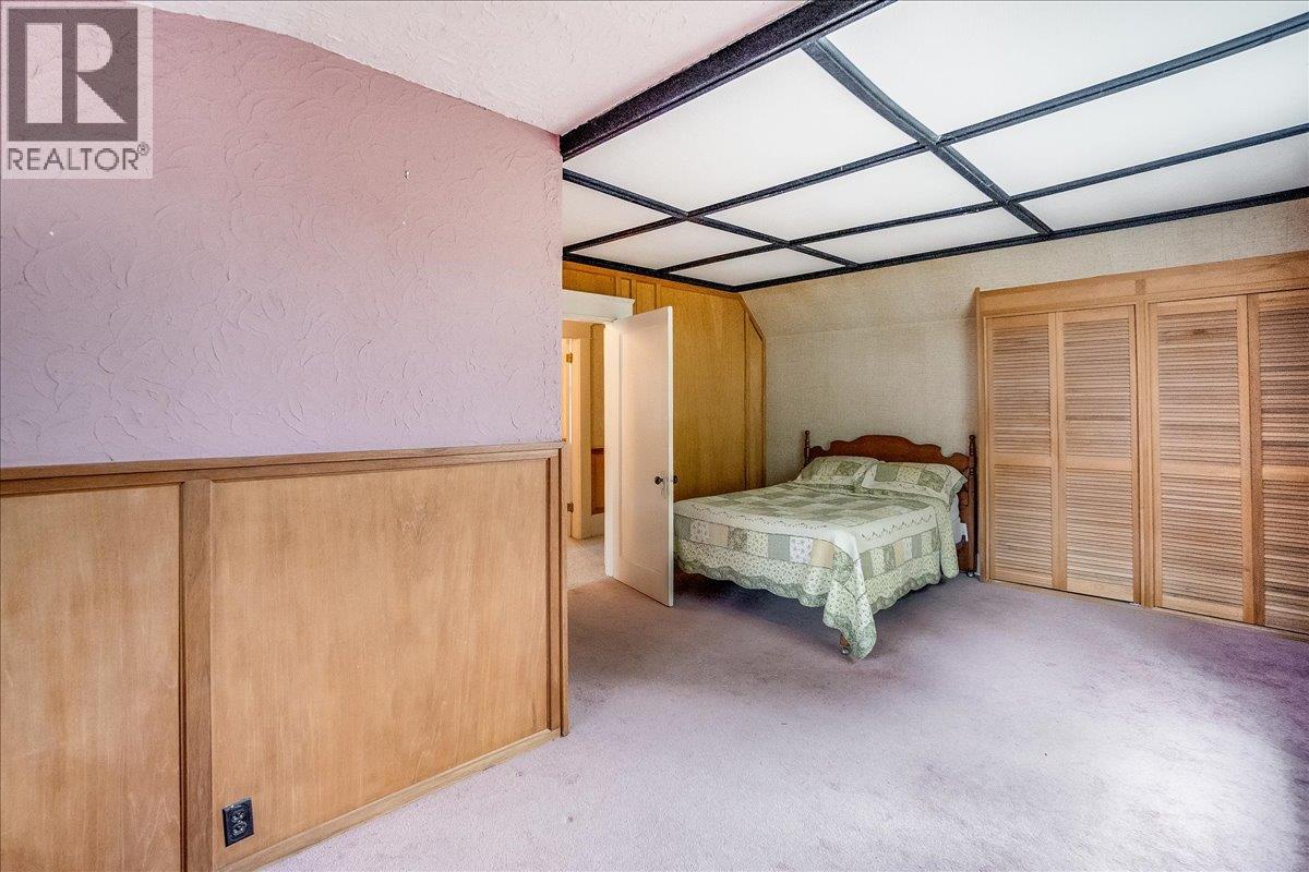 1107 Robertson Avenue, Nelson, British Columbia