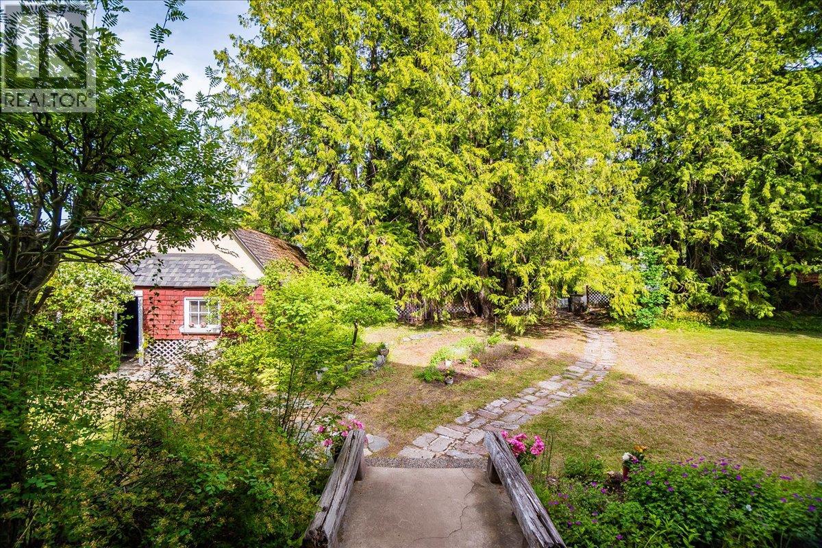 1107 Robertson Avenue, Nelson, British Columbia