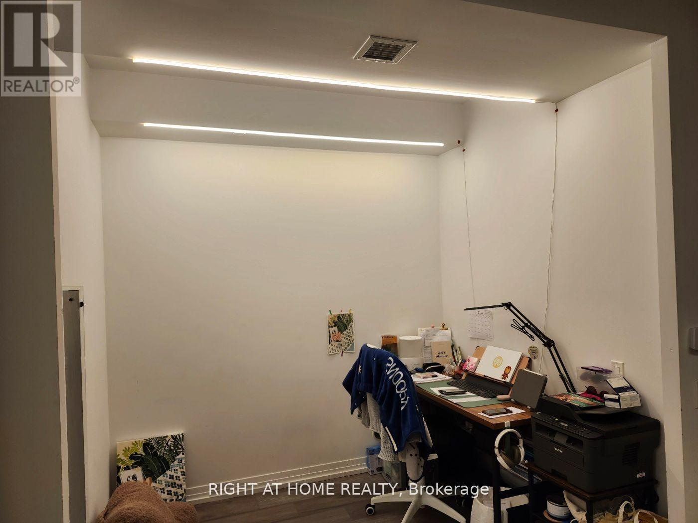 938 - 251 Jarvis Street, Toronto (moss Park), Ontario