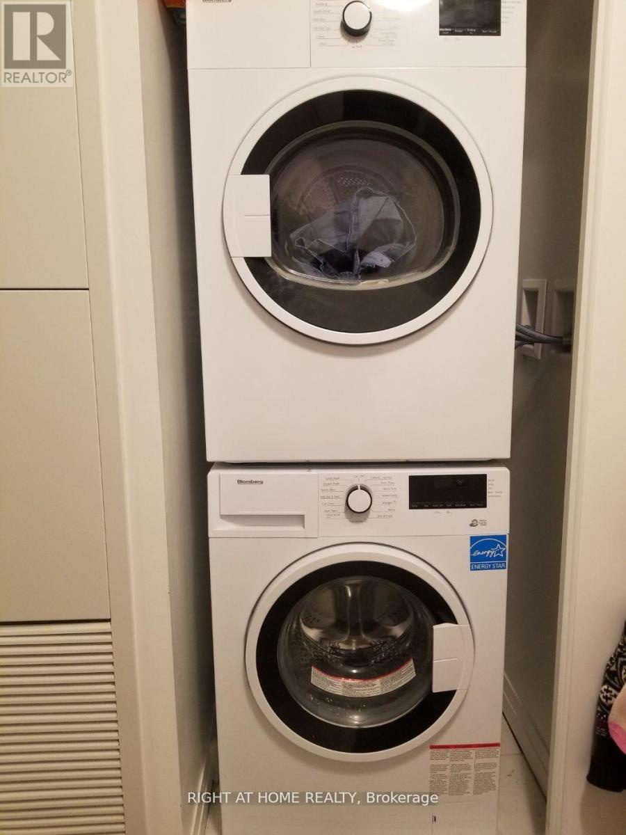 938 - 251 Jarvis Street, Toronto (moss Park), Ontario