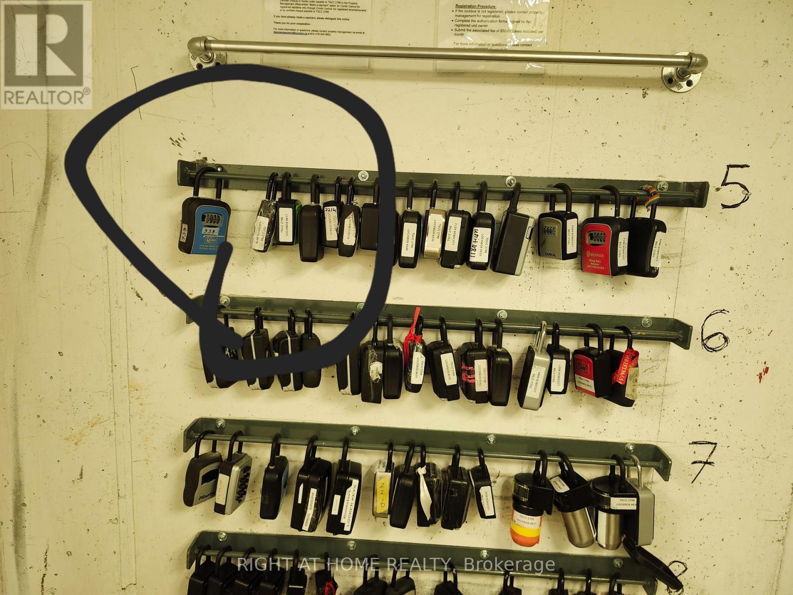 938 - 251 Jarvis Street, Toronto (moss Park), Ontario