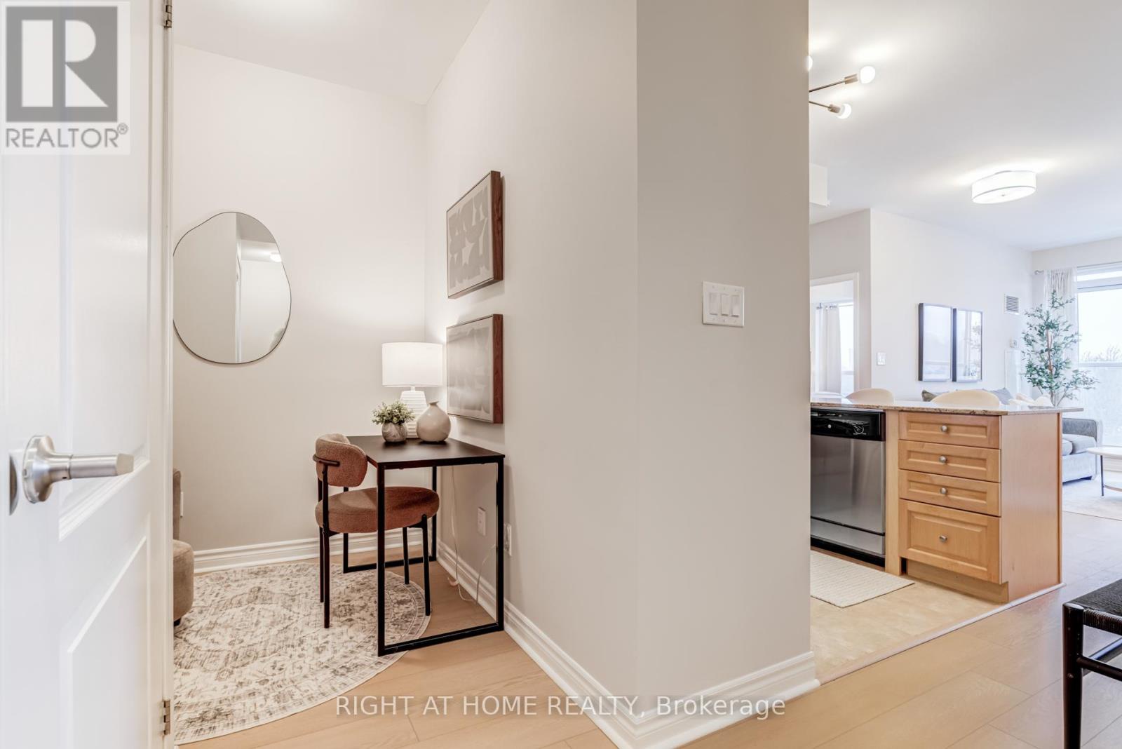 307 - 3865 Lake Shore Boulevard W, Toronto (long Branch), Ontario