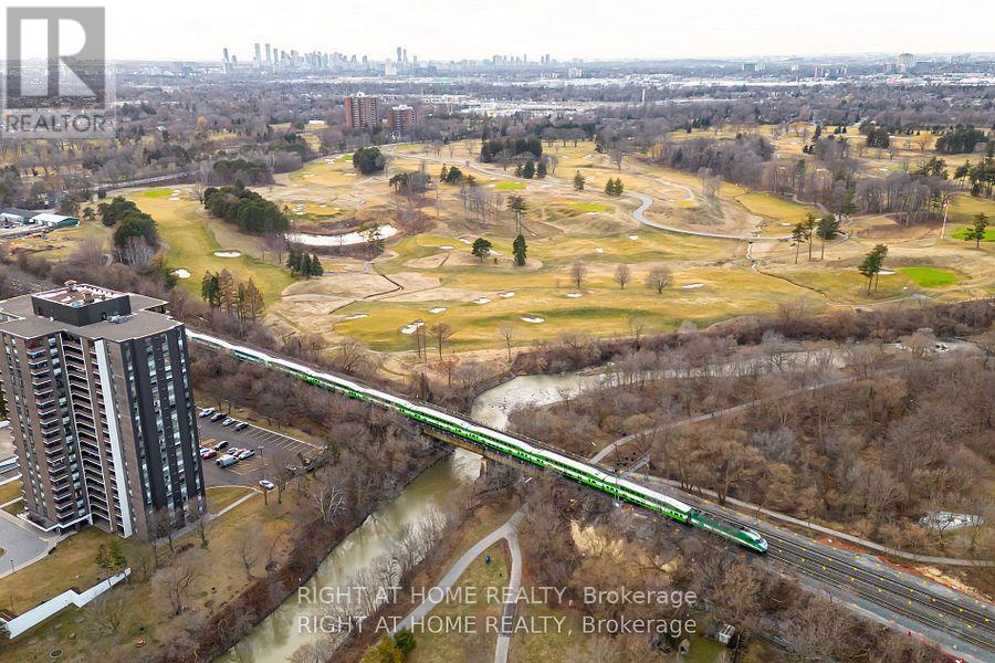 307 - 3865 Lake Shore Boulevard W, Toronto (long Branch), Ontario