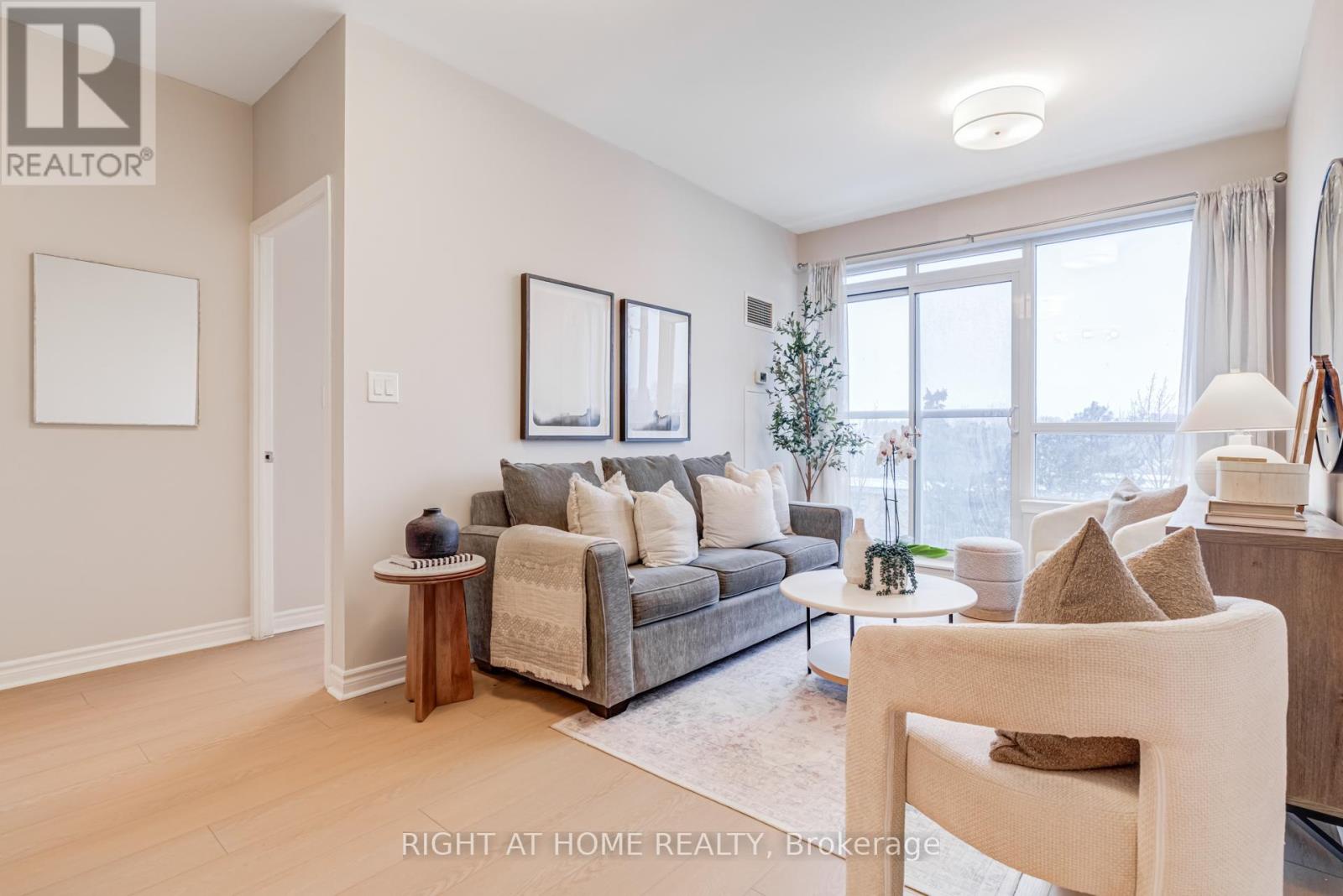 307 - 3865 Lake Shore Boulevard W, Toronto (long Branch), Ontario