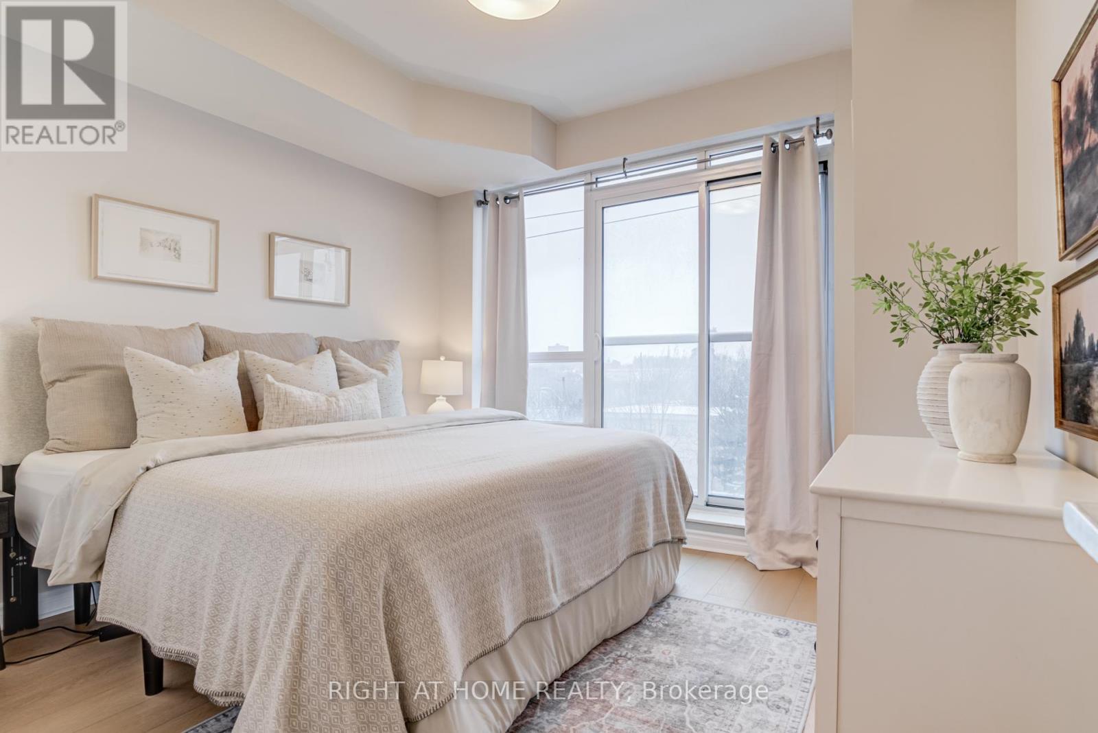 307 - 3865 Lake Shore Boulevard W, Toronto (long Branch), Ontario