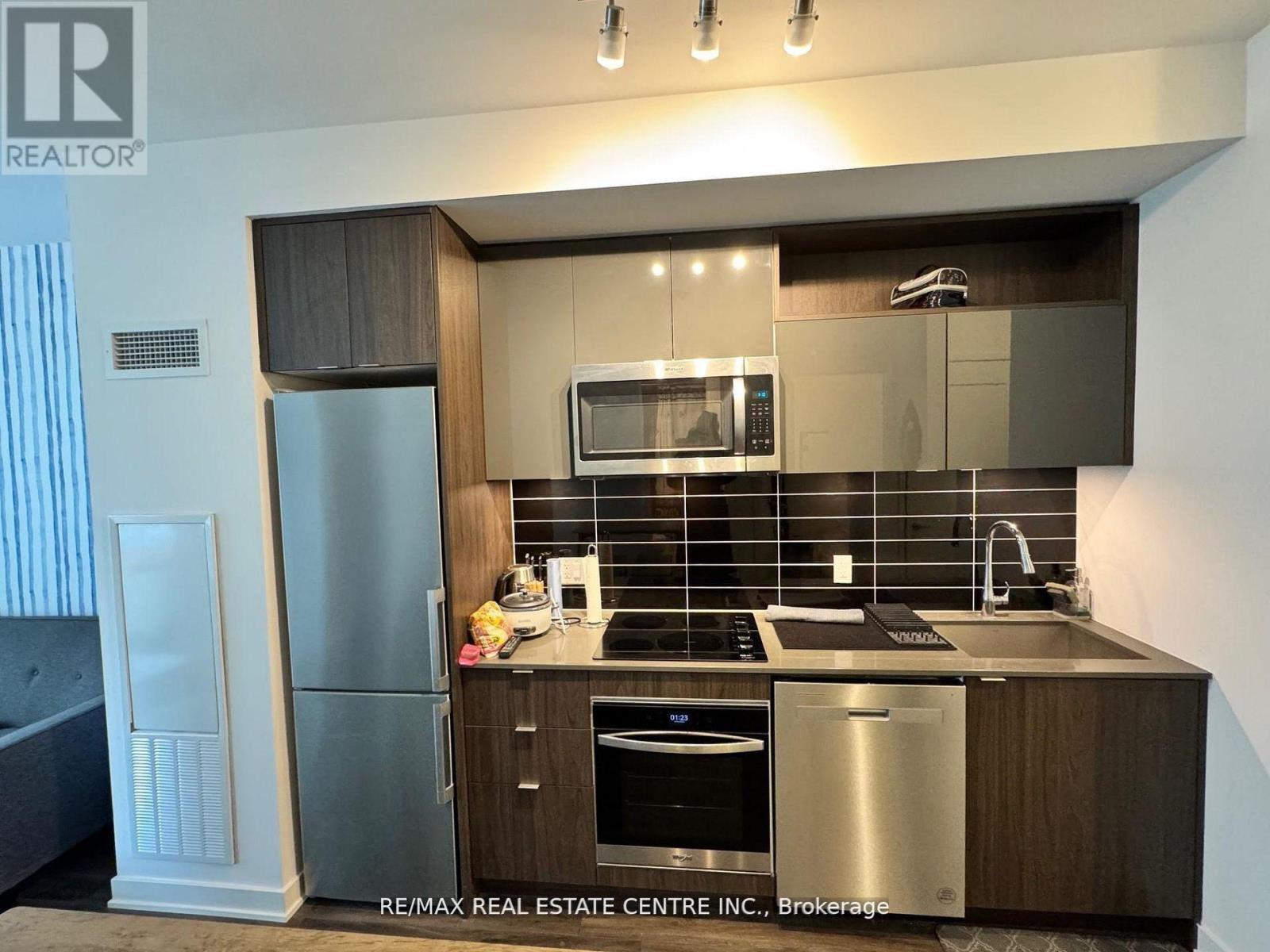 1925a - 70 Princess Street, Toronto (waterfront Communities), Ontario