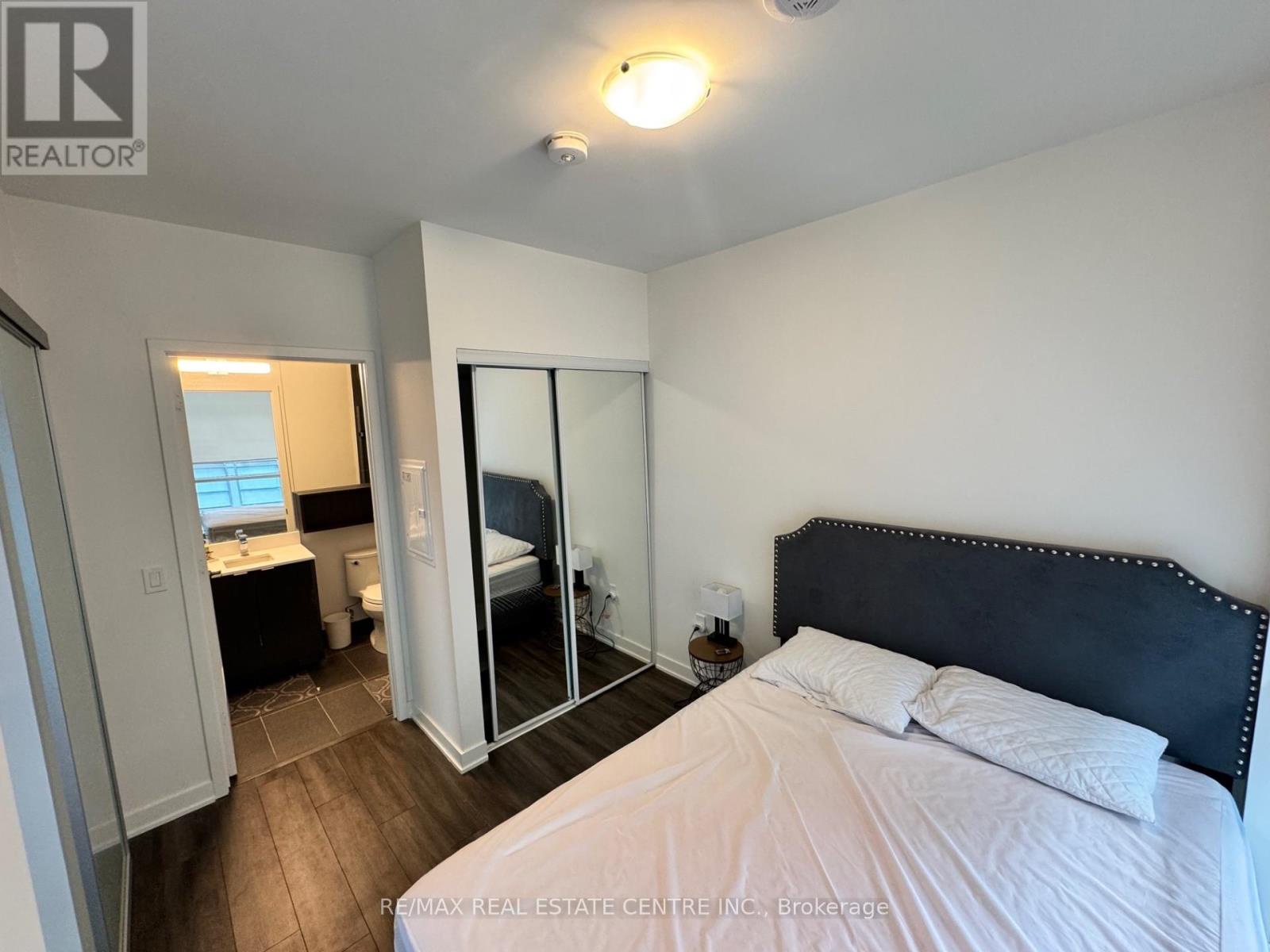 1925a - 70 Princess Street, Toronto (waterfront Communities), Ontario