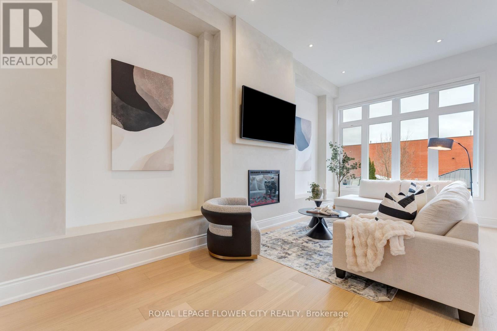 19 Connorvale Avenue, Toronto (alderwood), Ontario