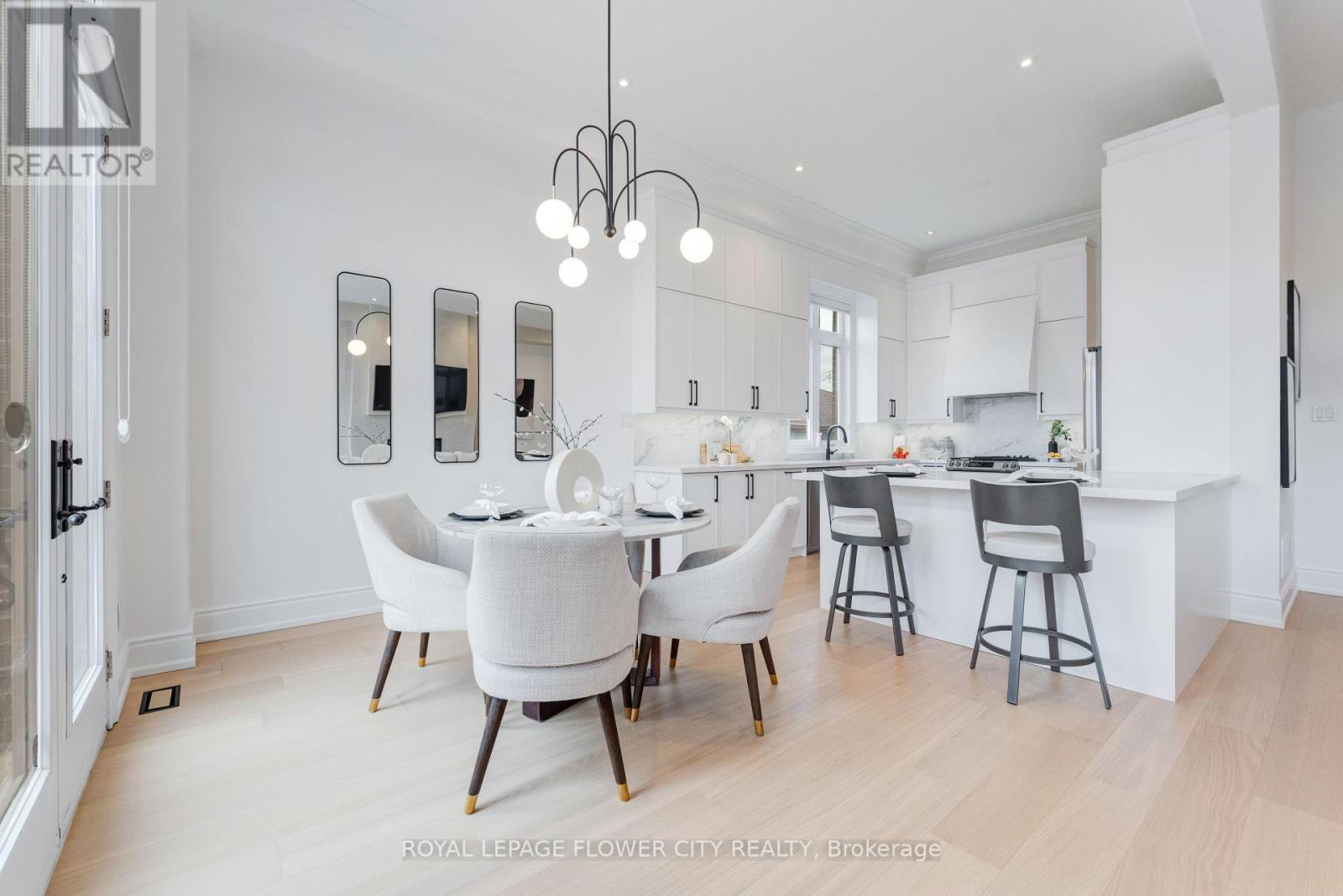 19 Connorvale Avenue, Toronto (alderwood), Ontario